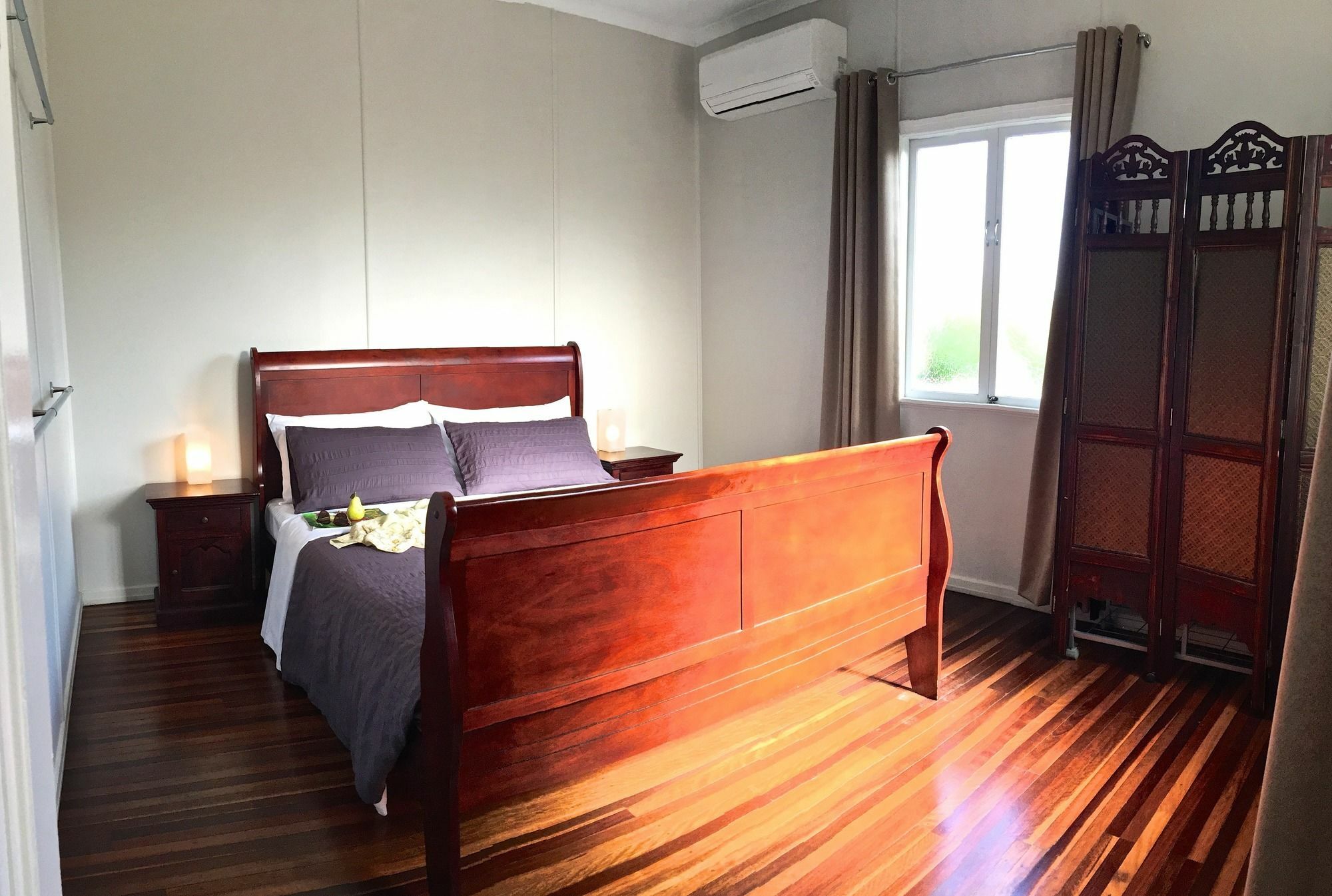 Aparthotel Five 3 Five Urangan Exterior foto
