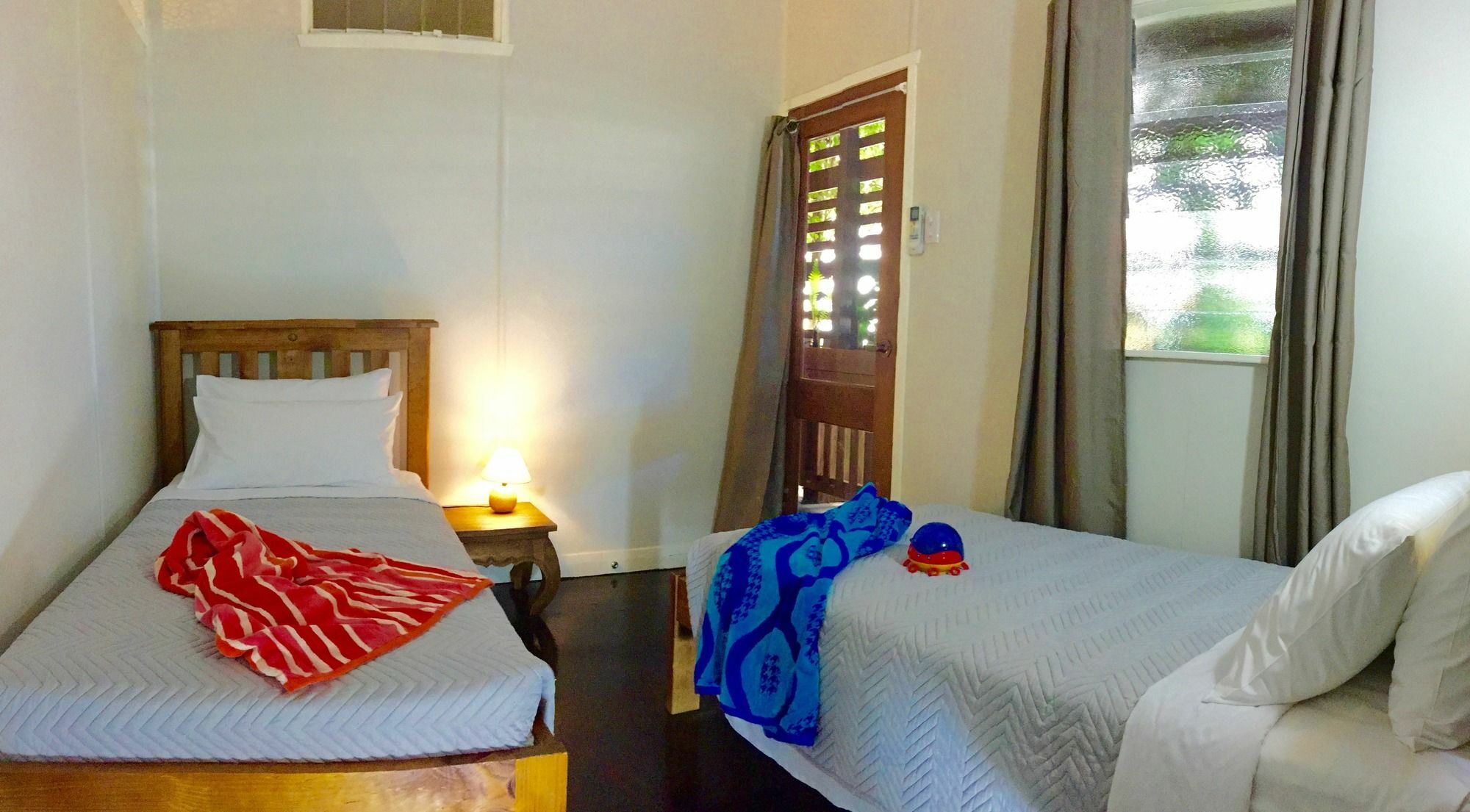 Aparthotel Five 3 Five Urangan Exterior foto