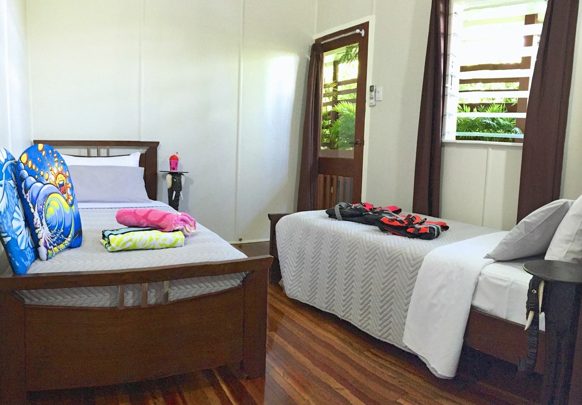 Aparthotel Five 3 Five Urangan Exterior foto